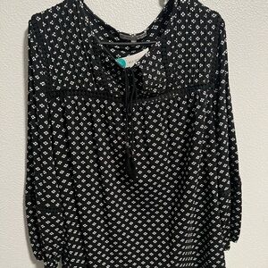 Daniel Rainn Black and White Patterned Blouse